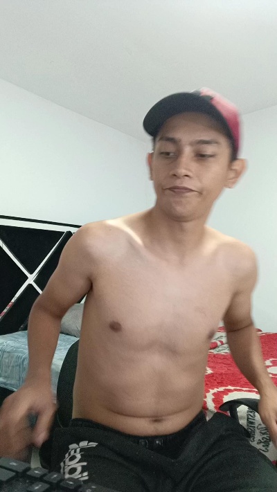 tayron live cam on Cam4