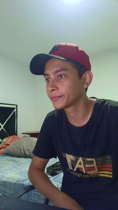 tayron live cam on Cam4