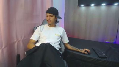 tayson_hot_ live cam on Cam4