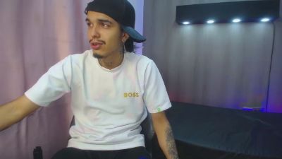 tayson_hot_ live cam on Cam4