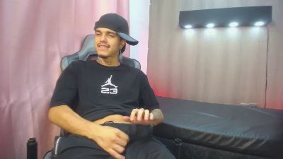 tayson_hot_ live cam on Cam4