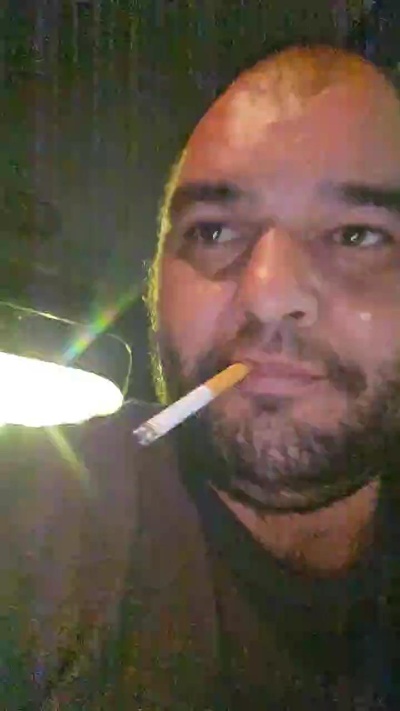 Profile and Statistics for tazzys_daddy on Cam4