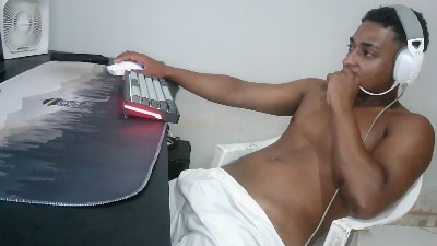 tchagomont live cam on Cam4