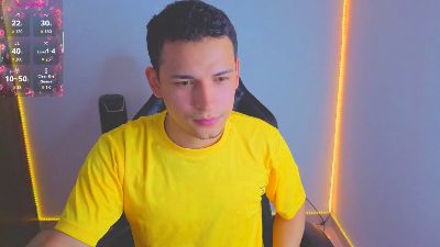teddy_cowboy live cam on Cam4