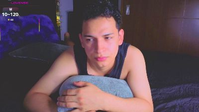 teddy_cowboy live cam on Cam4