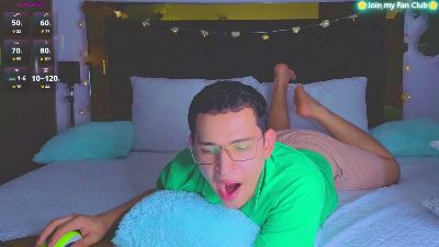 teddy_cowboy live cam on Cam4
