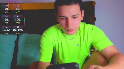 teddy_cowboy live cam on Cam4