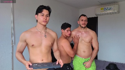 teddybear_07 live cam on Cam4