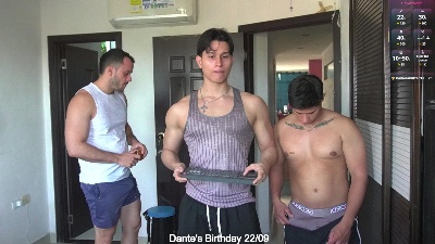 teddybear_07 live cam on Cam4