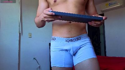 teddybear_07 live cam on Cam4