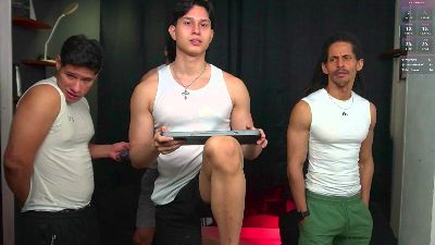 teddybear_07 live cam on Cam4
