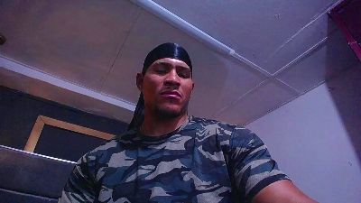 teddyfit_19cm live cam on Cam4