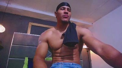 teddyfit_19cm live cam on Cam4