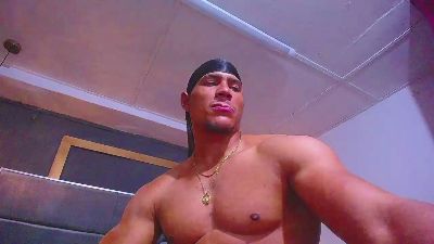 teddyfit_19cm live cam on Cam4