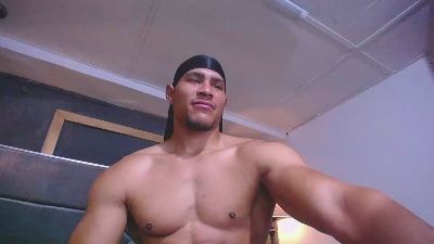 teddyfit_19cm live cam on Cam4