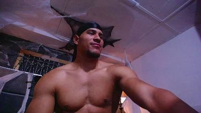 teddyfit_19cm live cam on Cam4