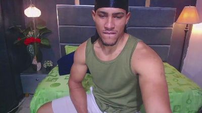 teddyfit_19cm live cam on Cam4