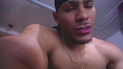 teddyfit_19cm live cam on Cam4