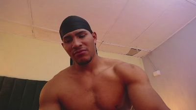 teddyfit_19cm live cam on Cam4
