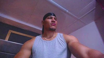 teddyfit_19cm live cam on Cam4