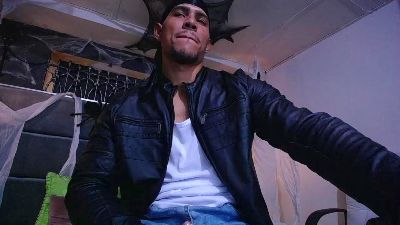teddyfit_19cm live cam on Cam4