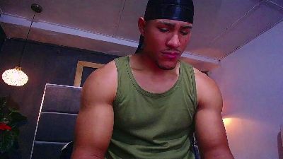 teddyfit_19cm live cam on Cam4