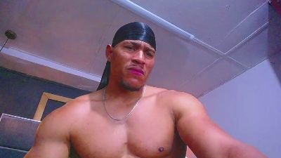 teddyfit_19cm live cam on Cam4