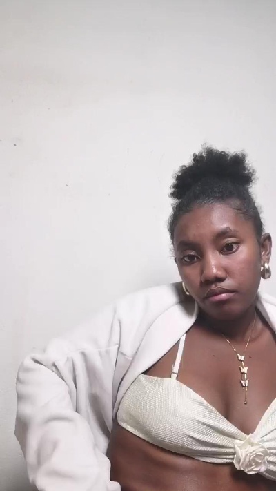 tesha7 Live Cam on Cam4