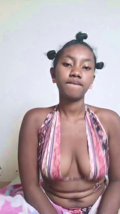tesha7 live cam on Cam4