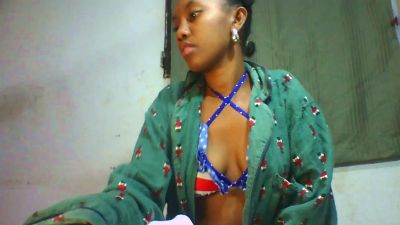 tesha7 live cam on Cam4