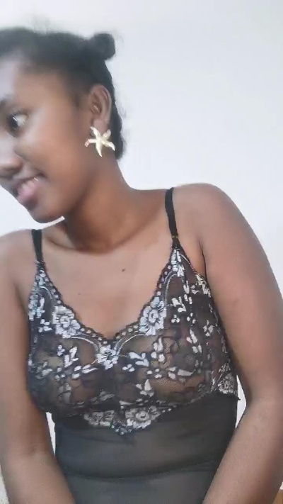 tesha7 live cam on Cam4