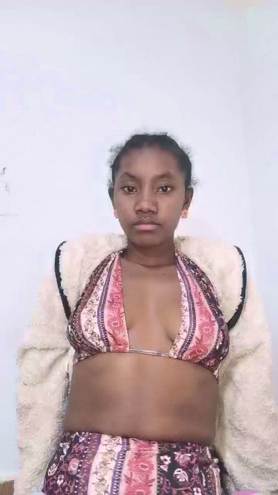 tesha7 live cam on Cam4