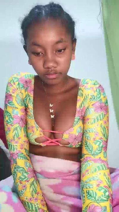 tesha7 live cam on Cam4