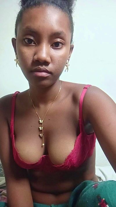 tesha7 live cam on Cam4
