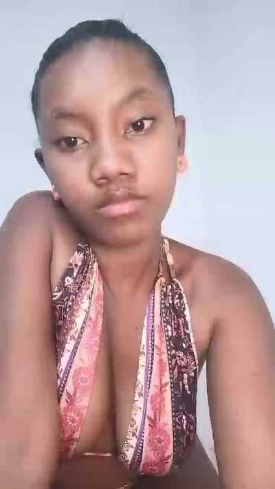 tesha7 live cam on Cam4