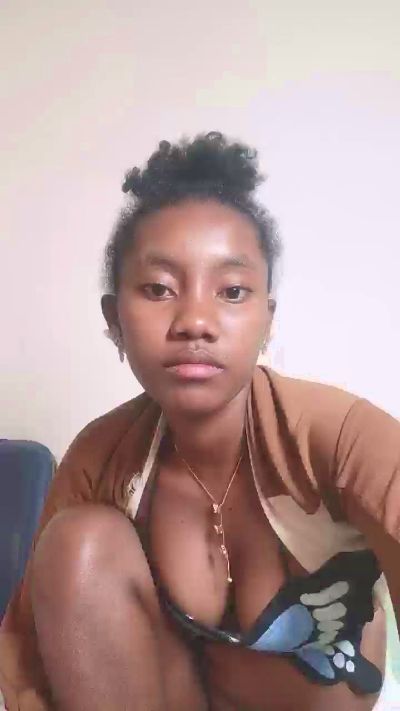 tesha7 live cam on Cam4