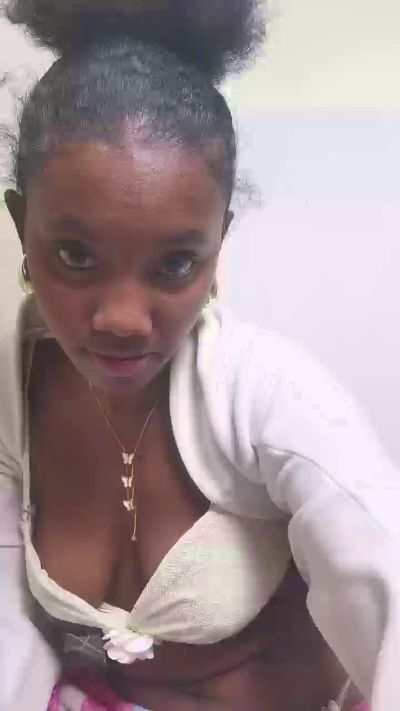 tesha7 live cam on Cam4