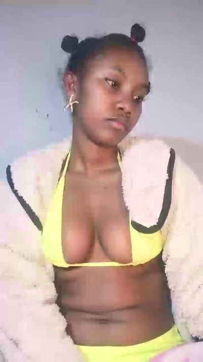 tesha7 live cam on Cam4