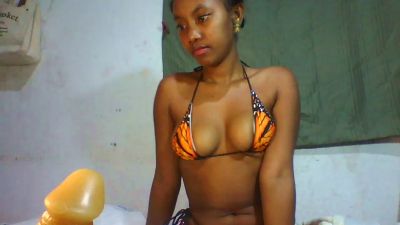 tesha7 live cam on Cam4