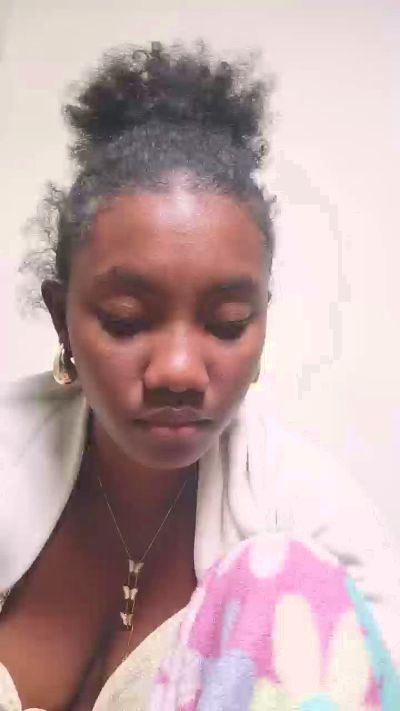 tesha7 live cam on Cam4