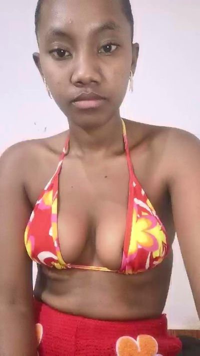 tesha7 live cam on Cam4