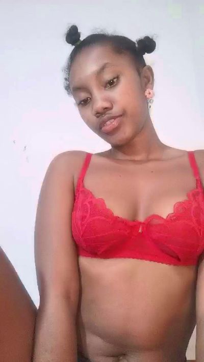 tesha7 live cam on Cam4