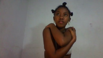 tesha7 live cam on Cam4