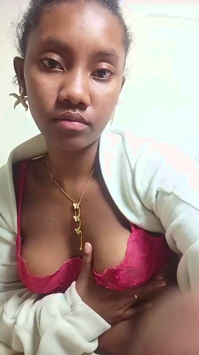 tesha7 live cam on Cam4