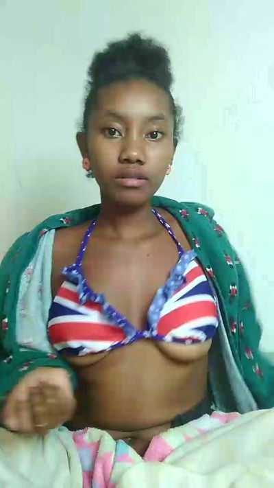 tesha7 live cam on Cam4