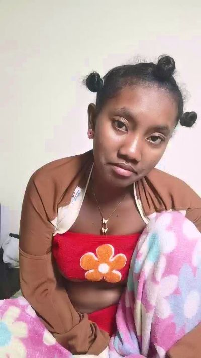 tesha7 live cam on Cam4