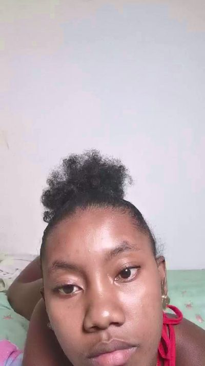 tesha7 live cam on Cam4