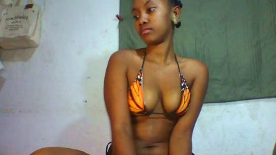 tesha7 live cam on Cam4