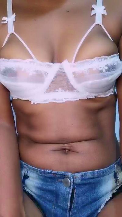 tesha7 live cam on Cam4