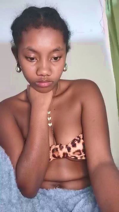 tesha7 live cam on Cam4